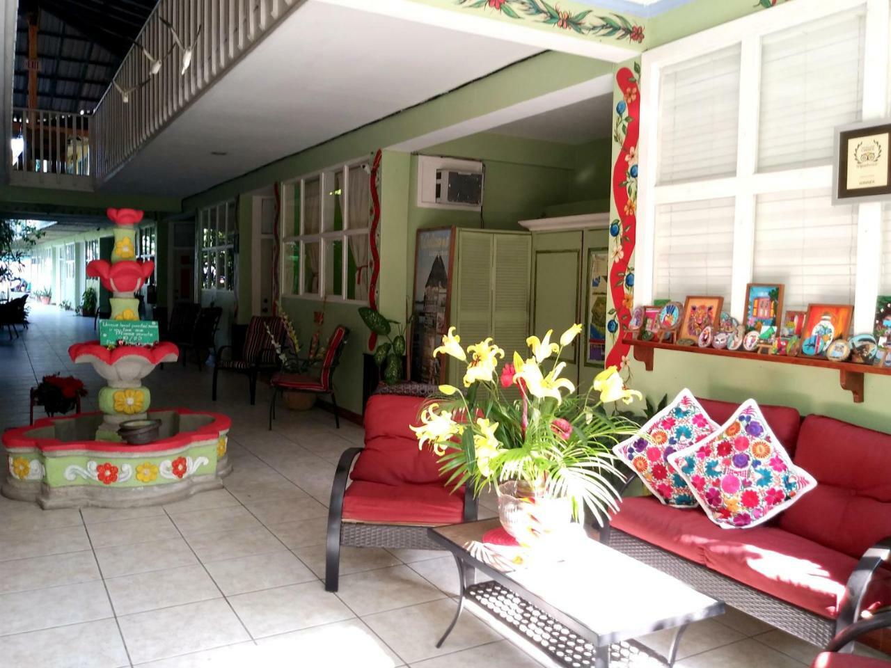 Hotel El Delfin Lívingston Εξωτερικό φωτογραφία